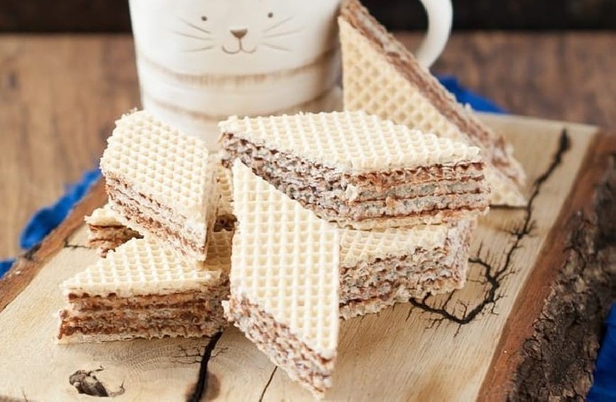 NAPOLITANKE 330gr galletas con relleno de avellana "KRAŠ"